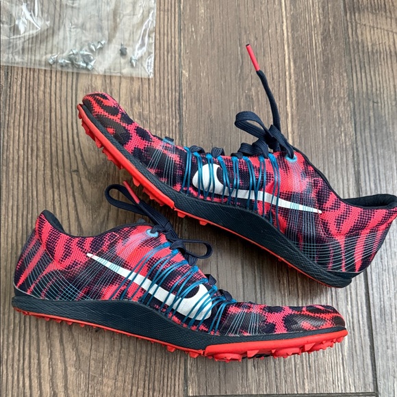 Nike spikes - Picture 3 of 4